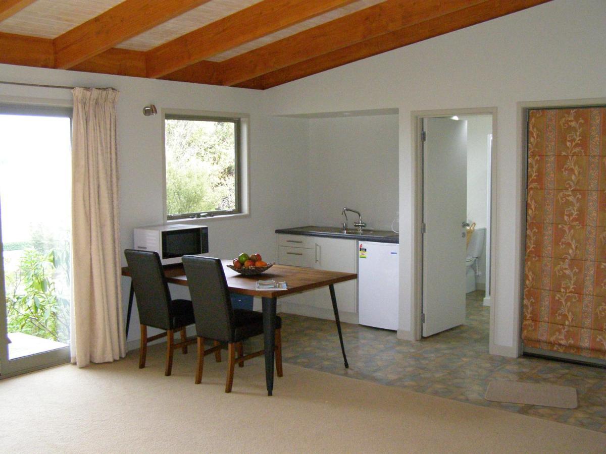 2 Views At Tasman Bed & Breakfast エクステリア 写真
